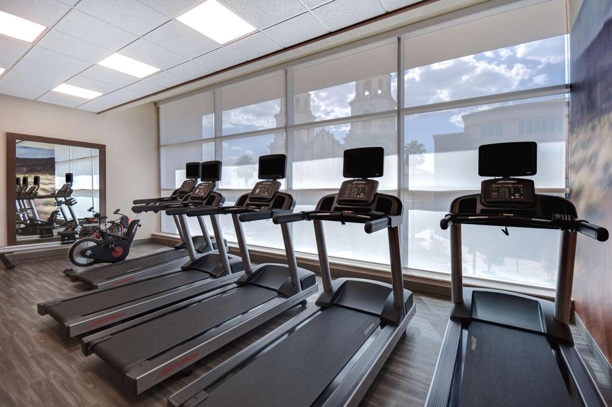 Home2 Suites By Hilton Tucson Downtown Екстер'єр фото